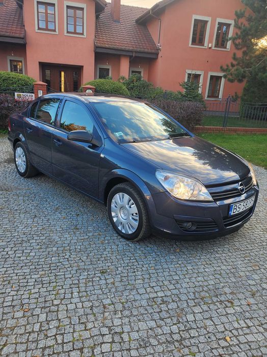 Samochód osobowy Opel Astra