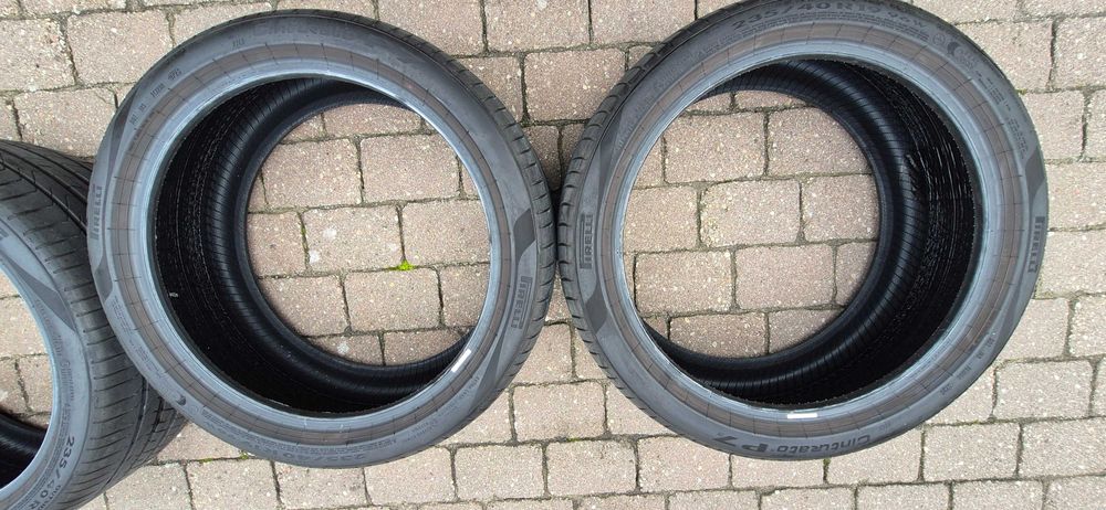 Opony Pirelli Cinturato P7 2025/235/40 R19 96W  przebieg 5100