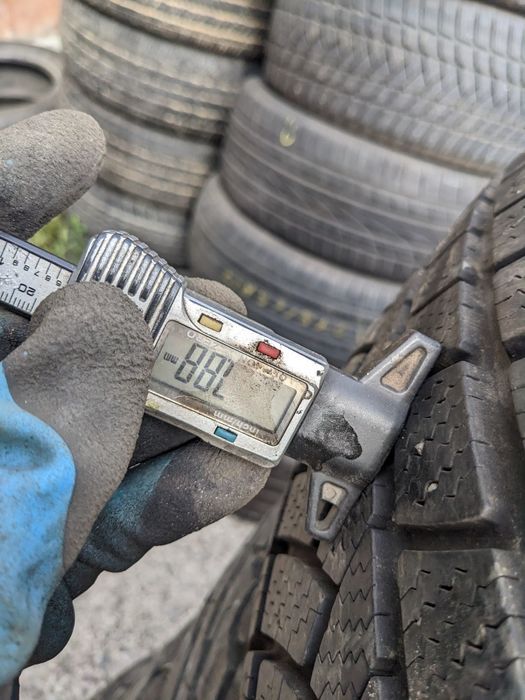235/60R18 Continental розпаровка (1шт)