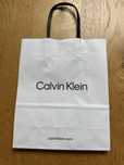 Torebka papierowa calvin klein biała mała