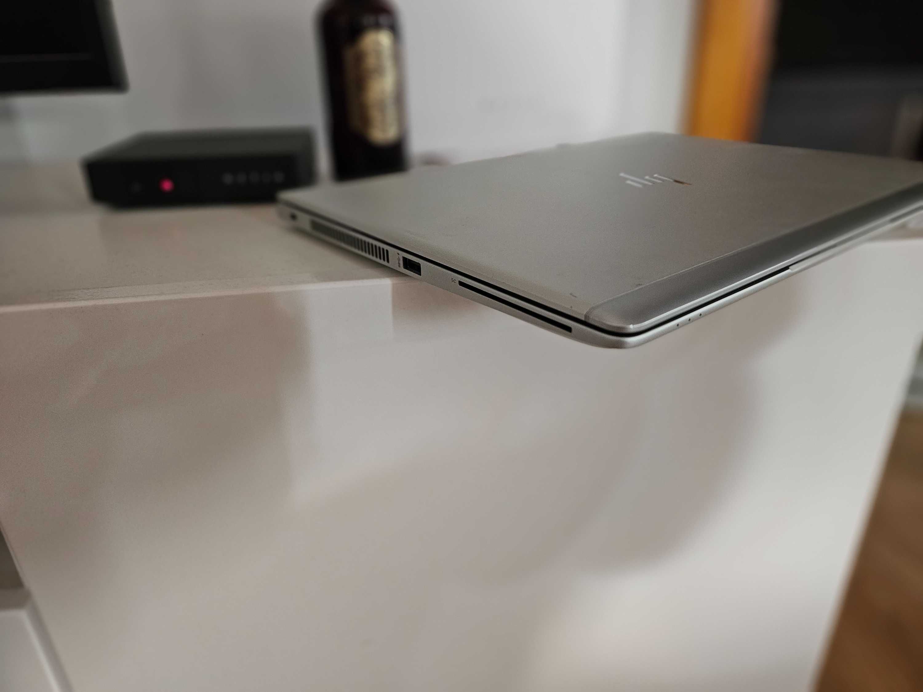 Laptop HP EliteBook INTEL CORE i7-8265U 8GB 256GB dysk SSD NVME