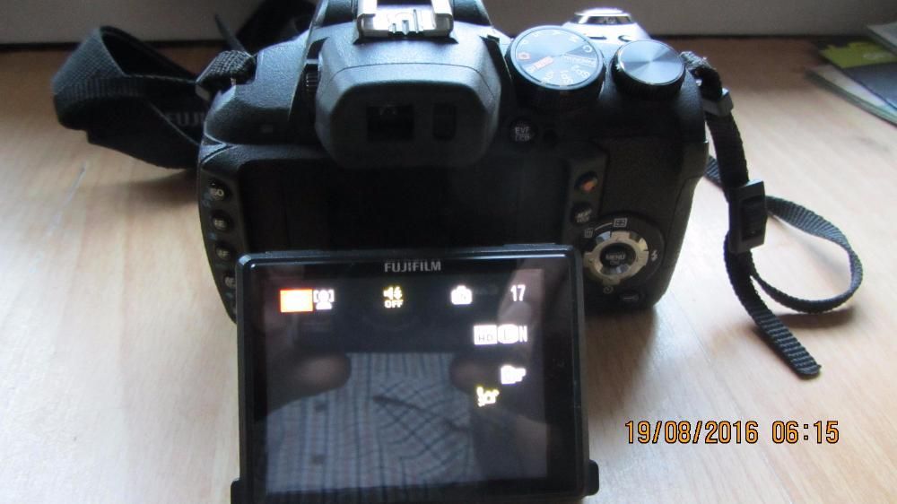 Fujifilm FinePix HS10 jak nowy!!