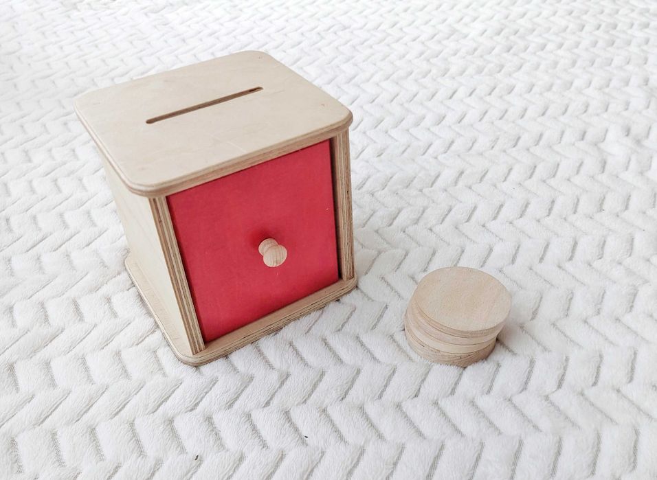 Pudełko/ szuflada na żetony montessori