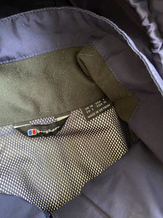 Жіноча куртка Berghaus з мембраною gore-tex