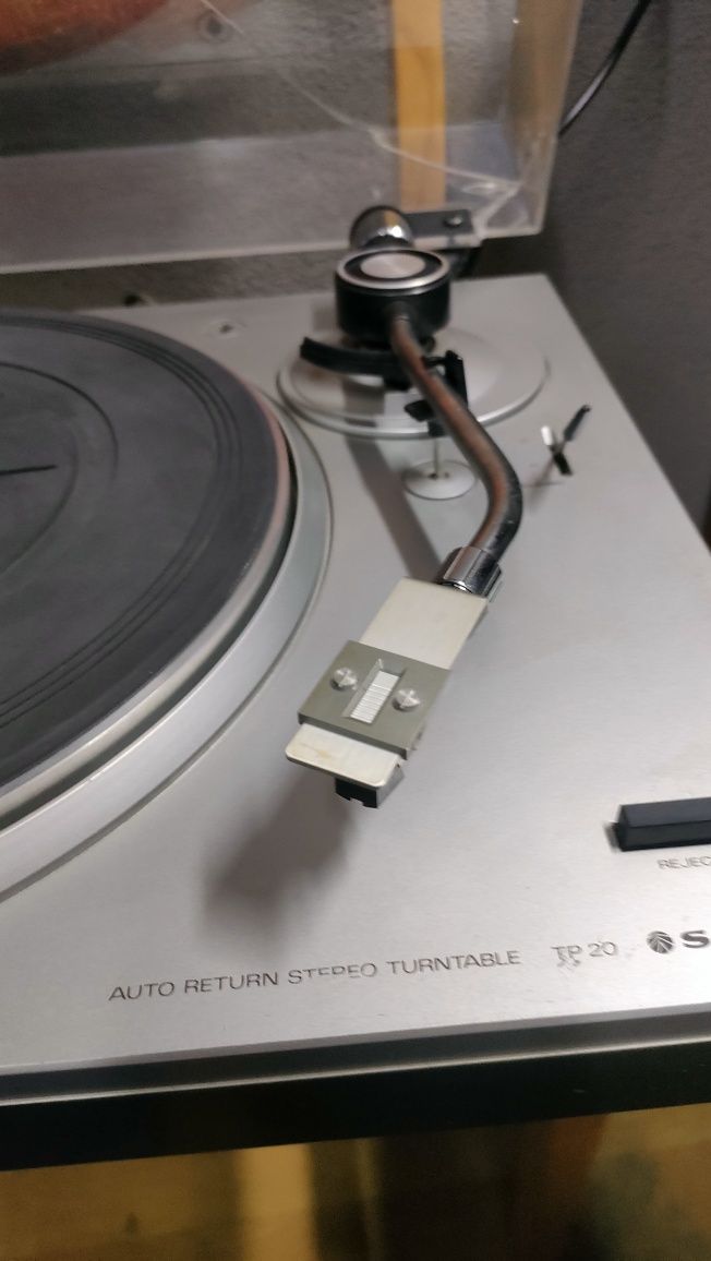 Sanyo TP 20 gramofon