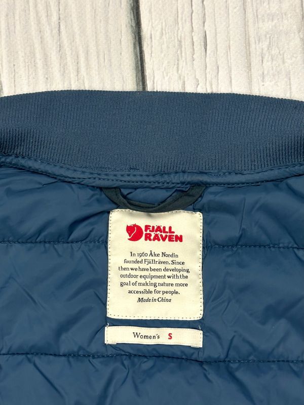Fjallraven Kurtka Podpinka Damska Ocieplenie G-loft Supreme Logo r. S