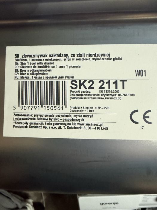 Zlewozmywak z ociekaczem i bateria w zestawie