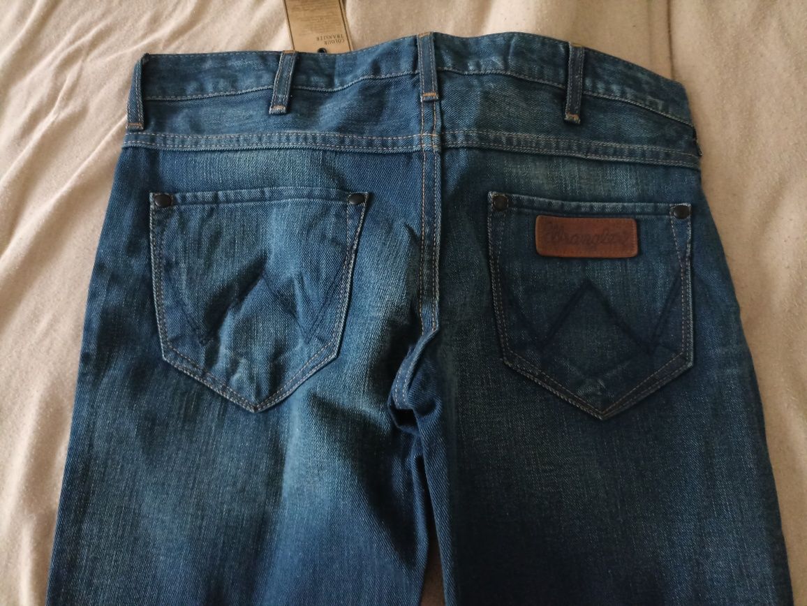 Spodnie jeansy Wrangler Charlie W28 L30