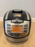 Multicooker Redmond o mocy 860 W, pojemność 5 l