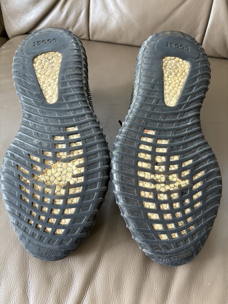 Yeezy Boost 350 V2 Yecheil
