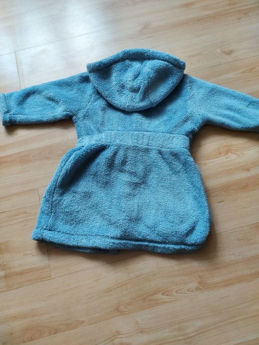 Szlafroczek dla dziecka r 74 +papcie