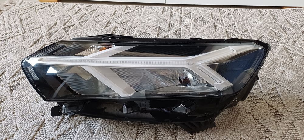 Reflektor lewy Dacia Sandero 2024 pełny LED