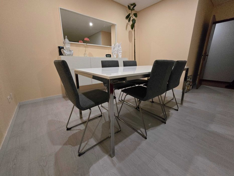 Mesa jantar com 6 cadeiras