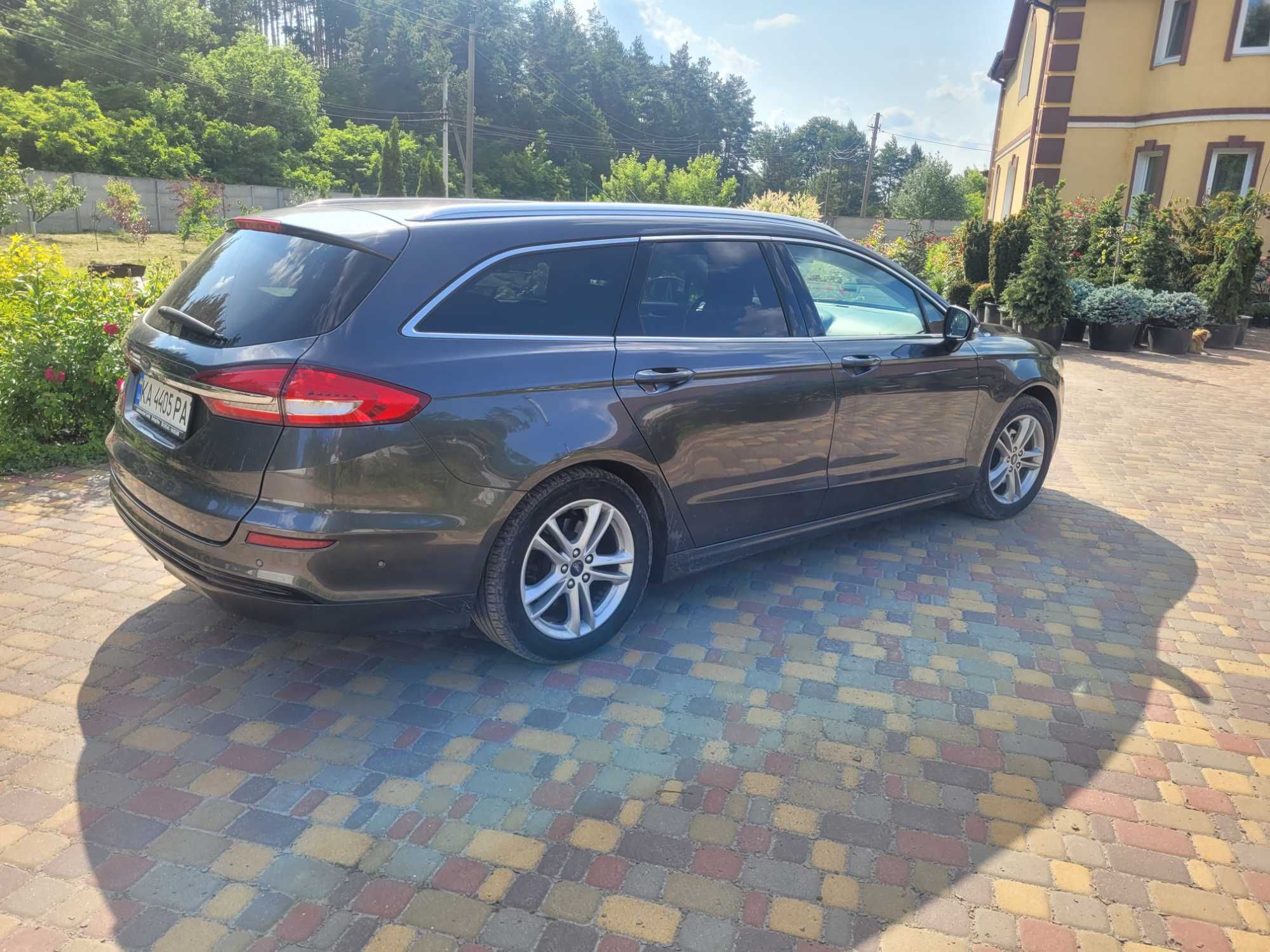 Автомобіль Форд Mondeo