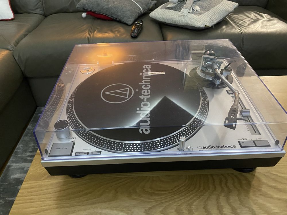 Gramofon Audio Technica