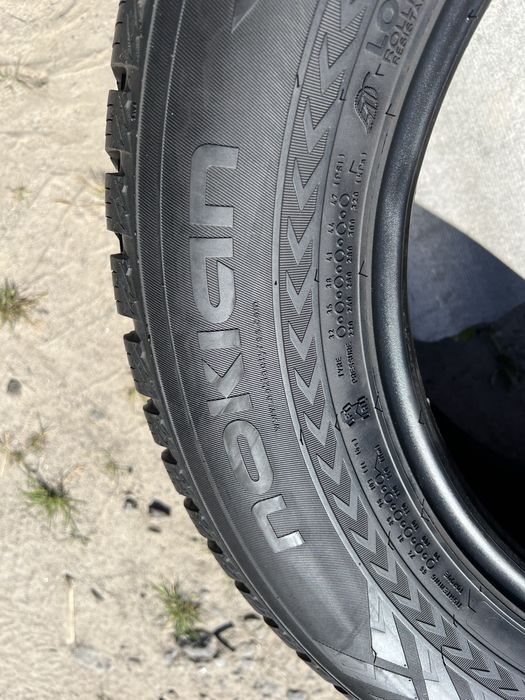 Шини 225/65/17 Nokian;7mm‼️; пара зимові; резина склад R17