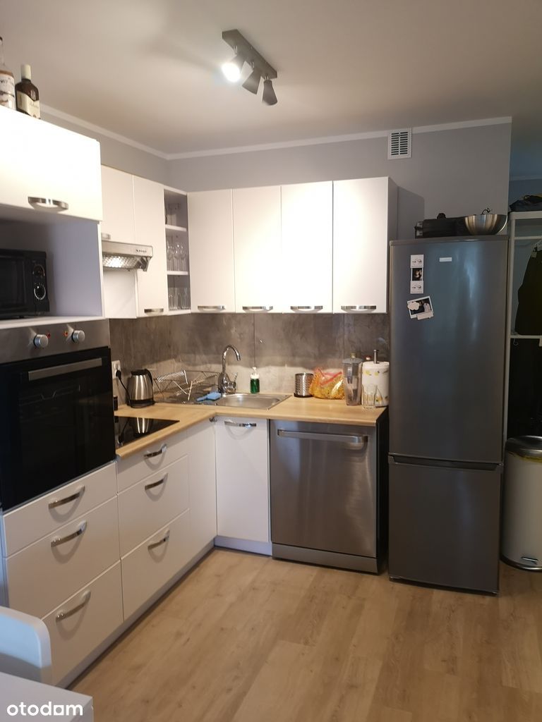 Mieszkanie 47m, 3 pokoje, 3 minuty od metra