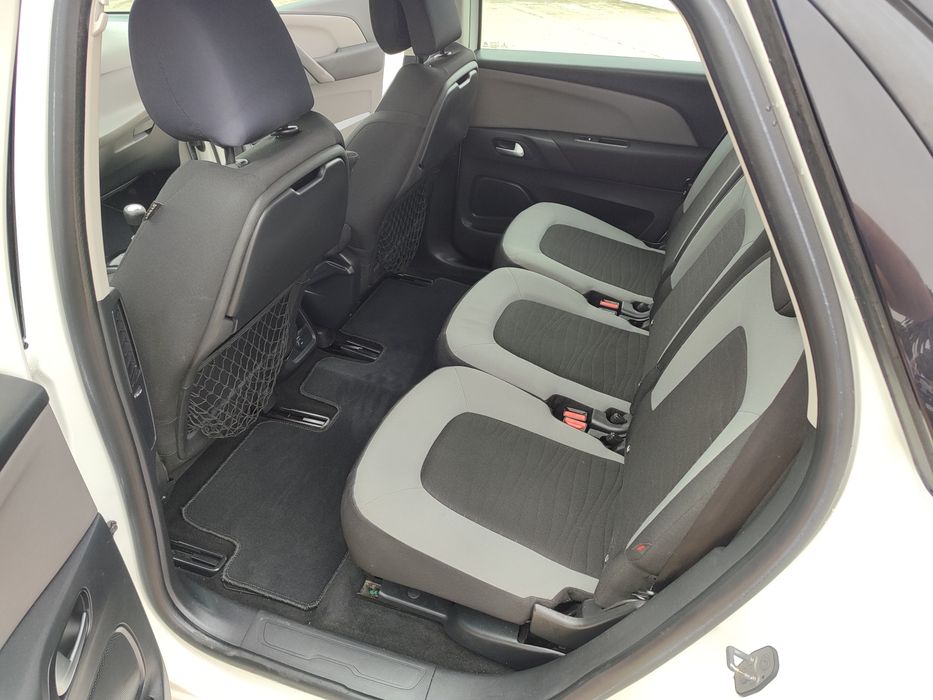 Citroen C4 Picasso 1.6 HDI com 120cv em muito bom estado