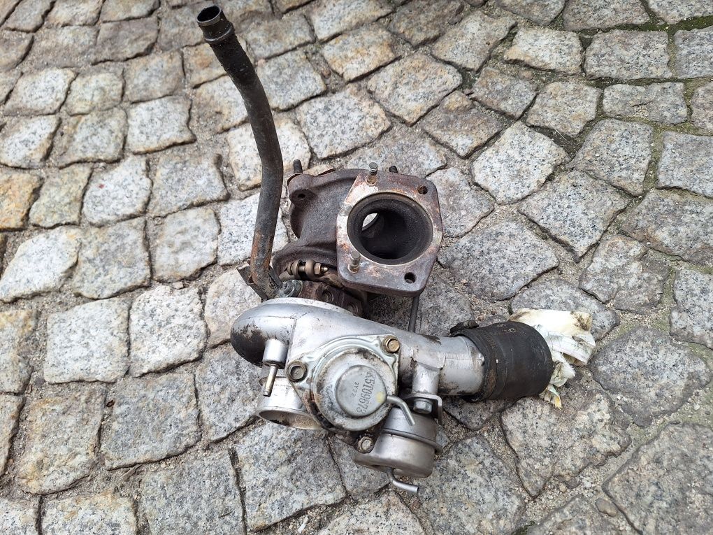 CZĘŚCI VOLVO V70/452-46/skrzynia drzwi zderzak lampa turbo półoś osłon