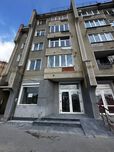 Здається в оренду фасадне приміщення 70 м2 з прохідністю людей