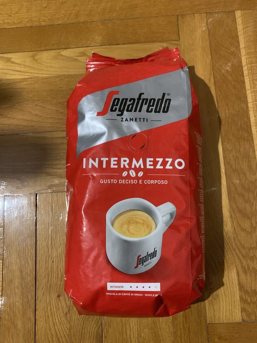 Кава в зернах Segafredo Espresso Bellarom 1кг