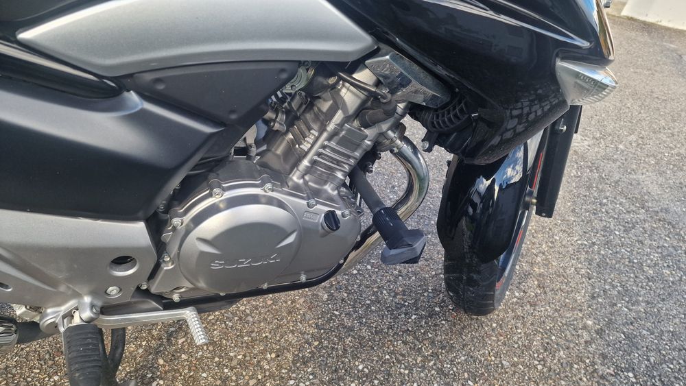Suzuki Inazuma 250cc