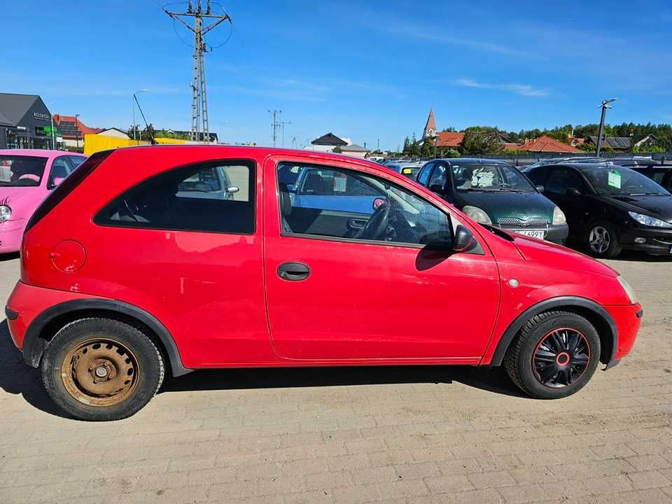 Opel Corsa C 2005 rok 1.0 Benzyna opłaty aktualne