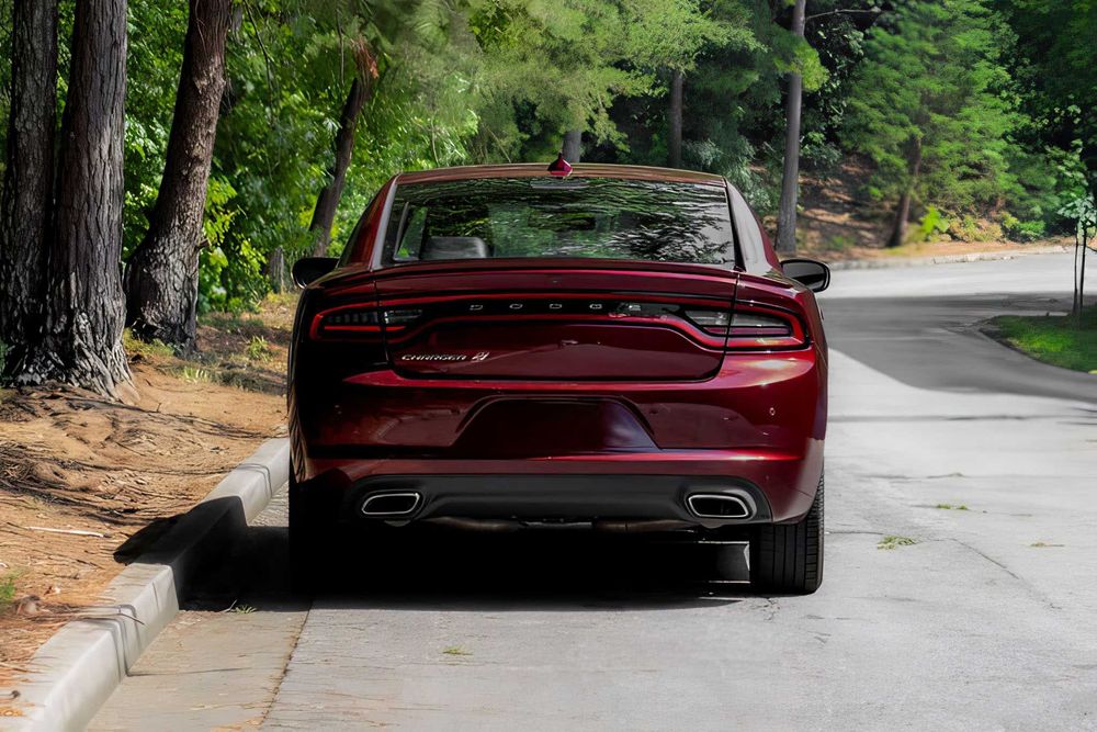 Dodge Charger      2018