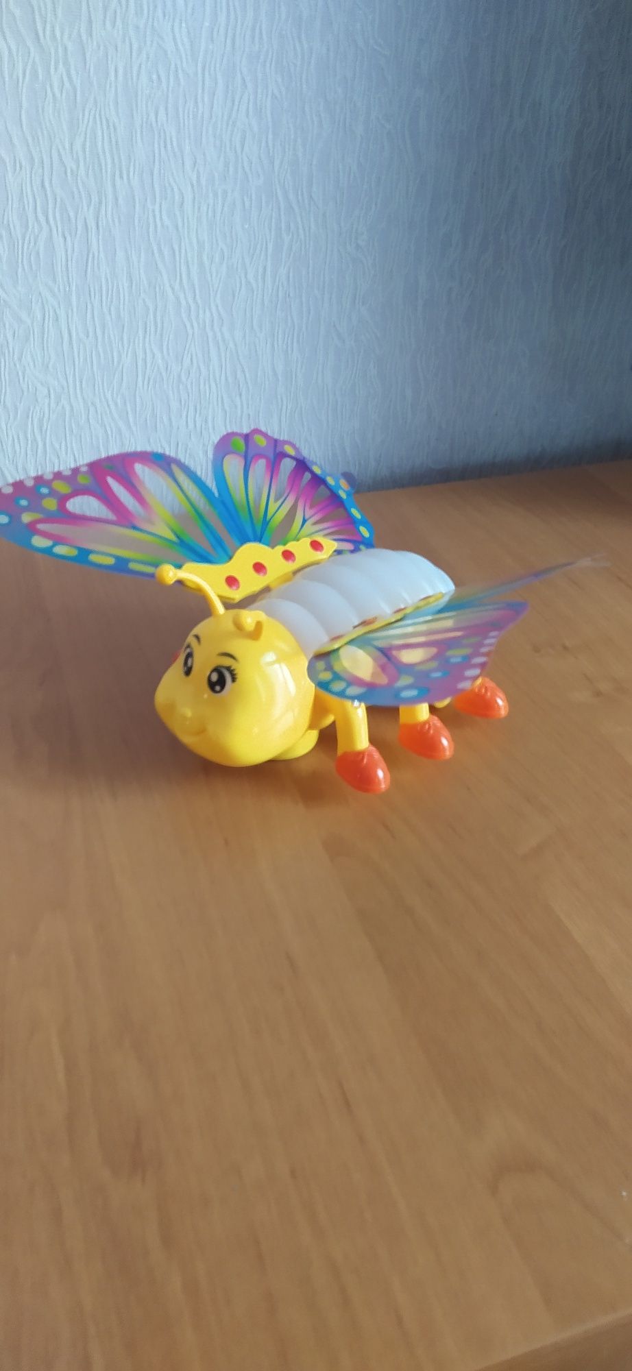 Музыкальная игрушка "Бабочка" DL-298, свет, звук