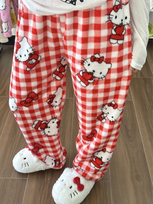 червоні плюшеві штани hello kitty/spiderman