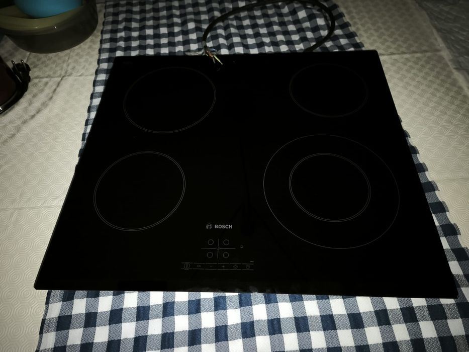 Placa Bosch PKF631B17E