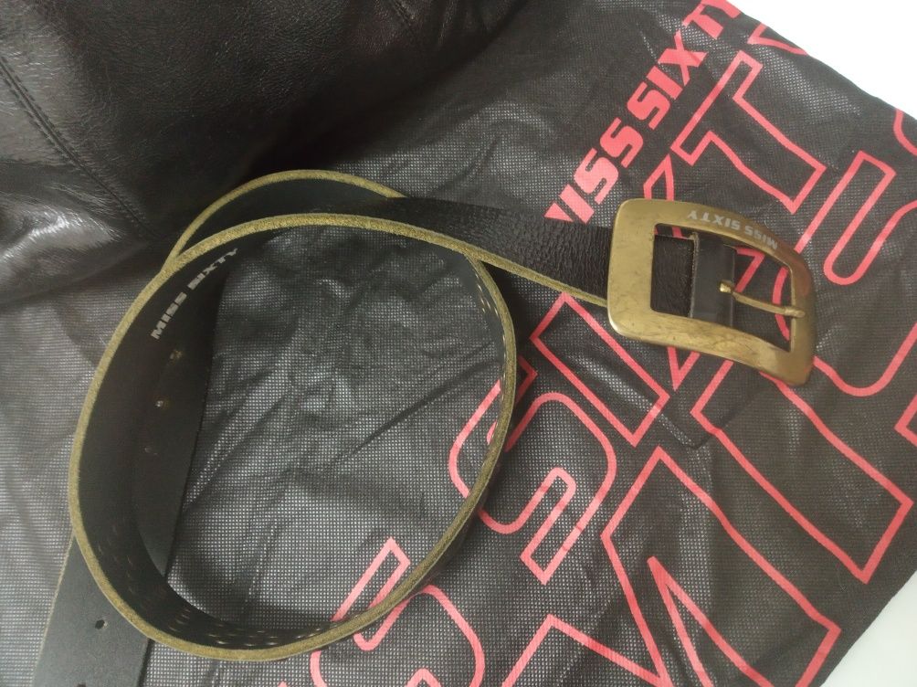 Saco Preto ( Miss Sixty ) em pele