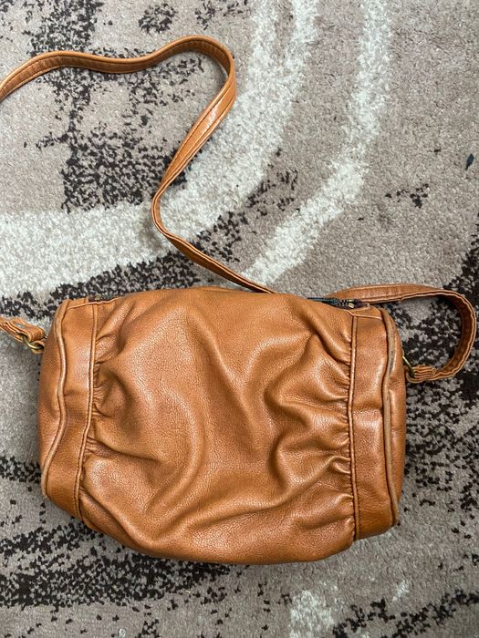 Продам кожаную сумку