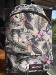 Mochila Eastpak edição limitada importado da França