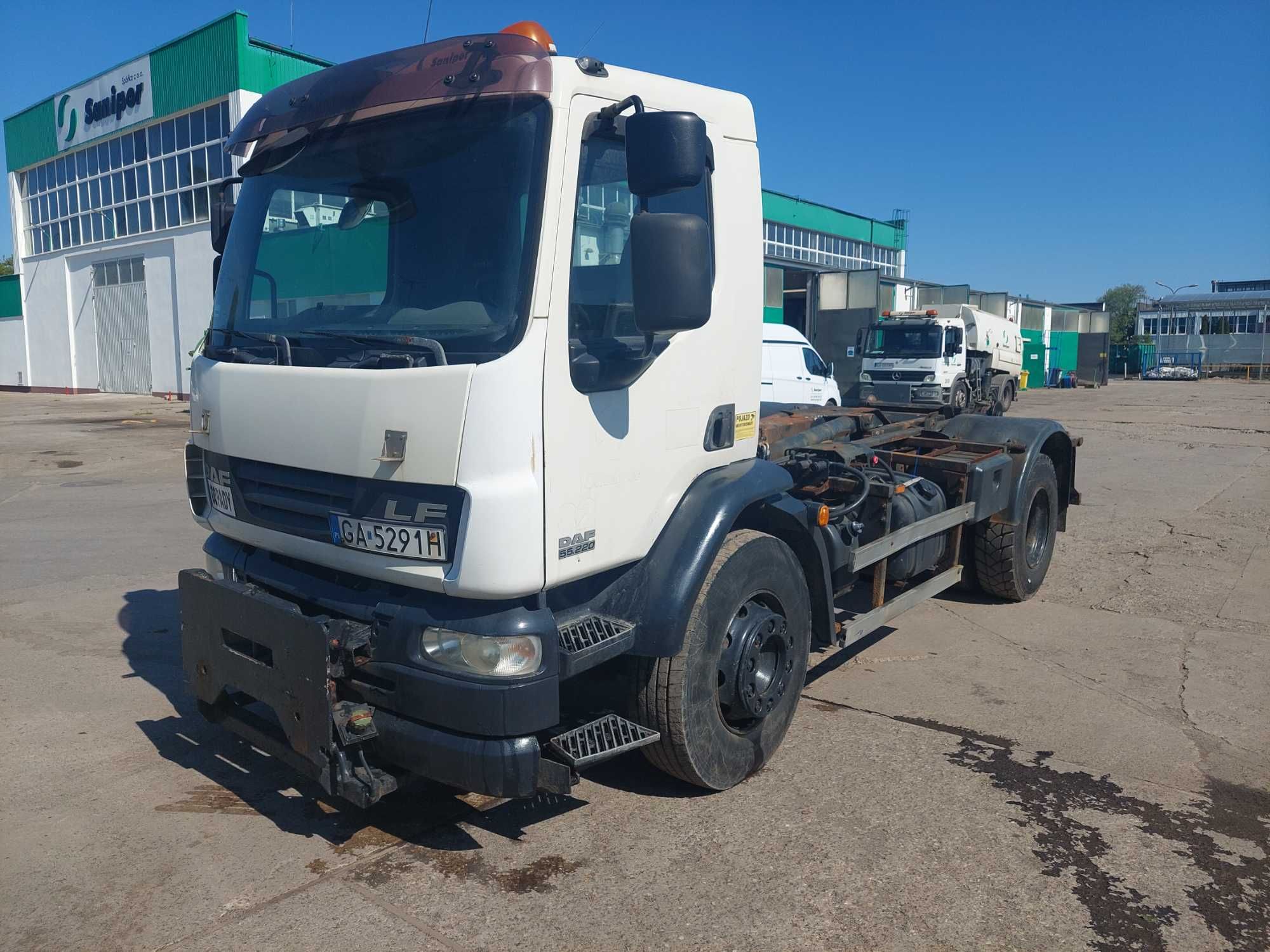 Hakowiec DAF LF 55.220, 2008r +hak+ Solarka Dobrowolski
