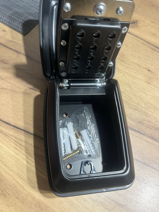 Sejf na klucze instrukcja i srubokret