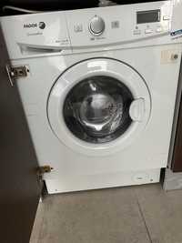 Maquina lavar roupa encastre Fagor