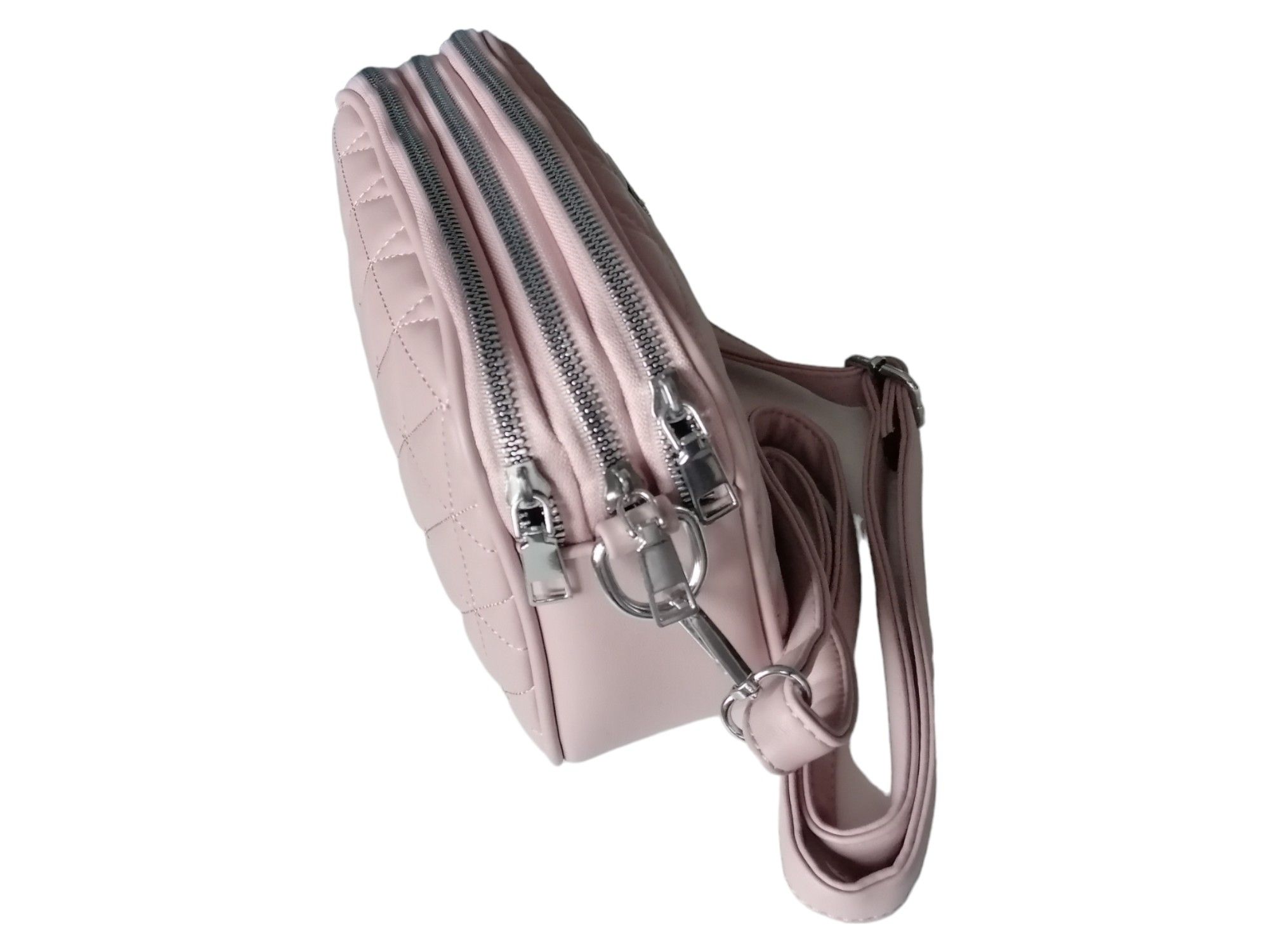 Klasyczny kuferek damski - różowa pikowana torebka na ramię
