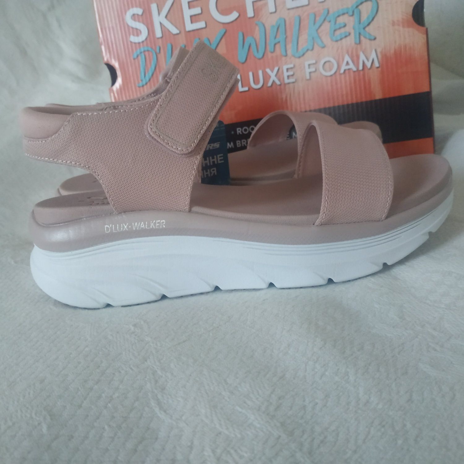 Skechers D'lux Walker Luxe foam босоножки-сандалии пудра р.39 26см new