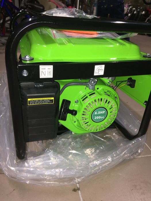 Бензиновий генератор Rolwal RB-J-GE3000X - 3,0 кВт