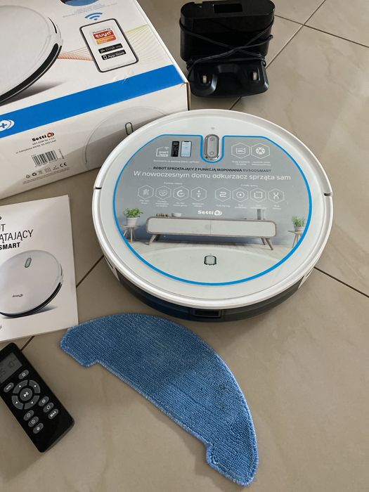 Robot sprzatajacy i mopujący z nawigacją