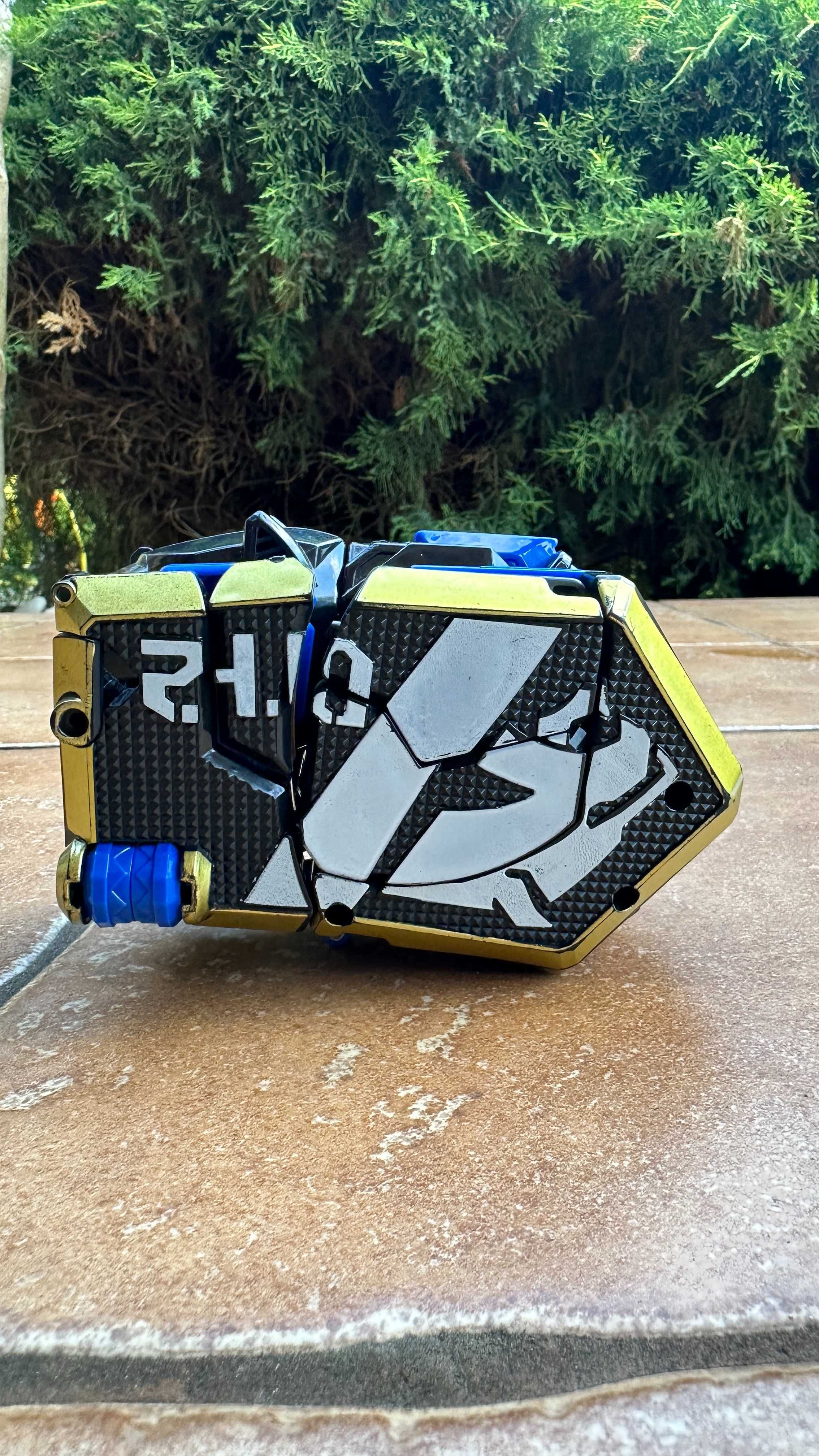 Pantera, robot transformacyjny