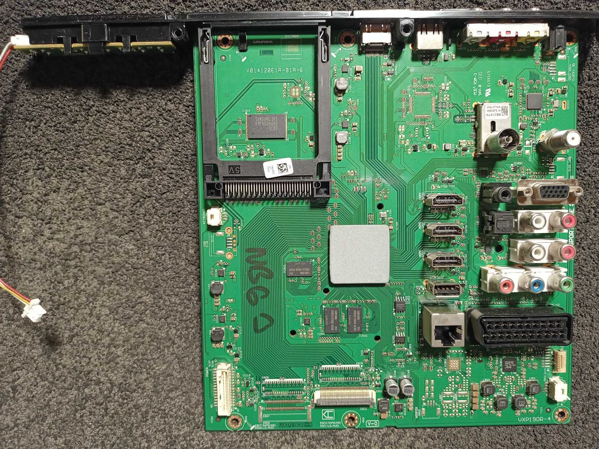 Płyty telewizora Grundig 55VLE 999 BL