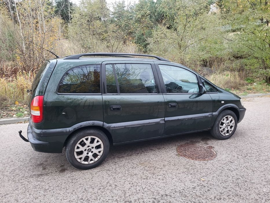 Opel Zafira 1.8 z gazem # Sprawna # Długie opłaty# 7 osób