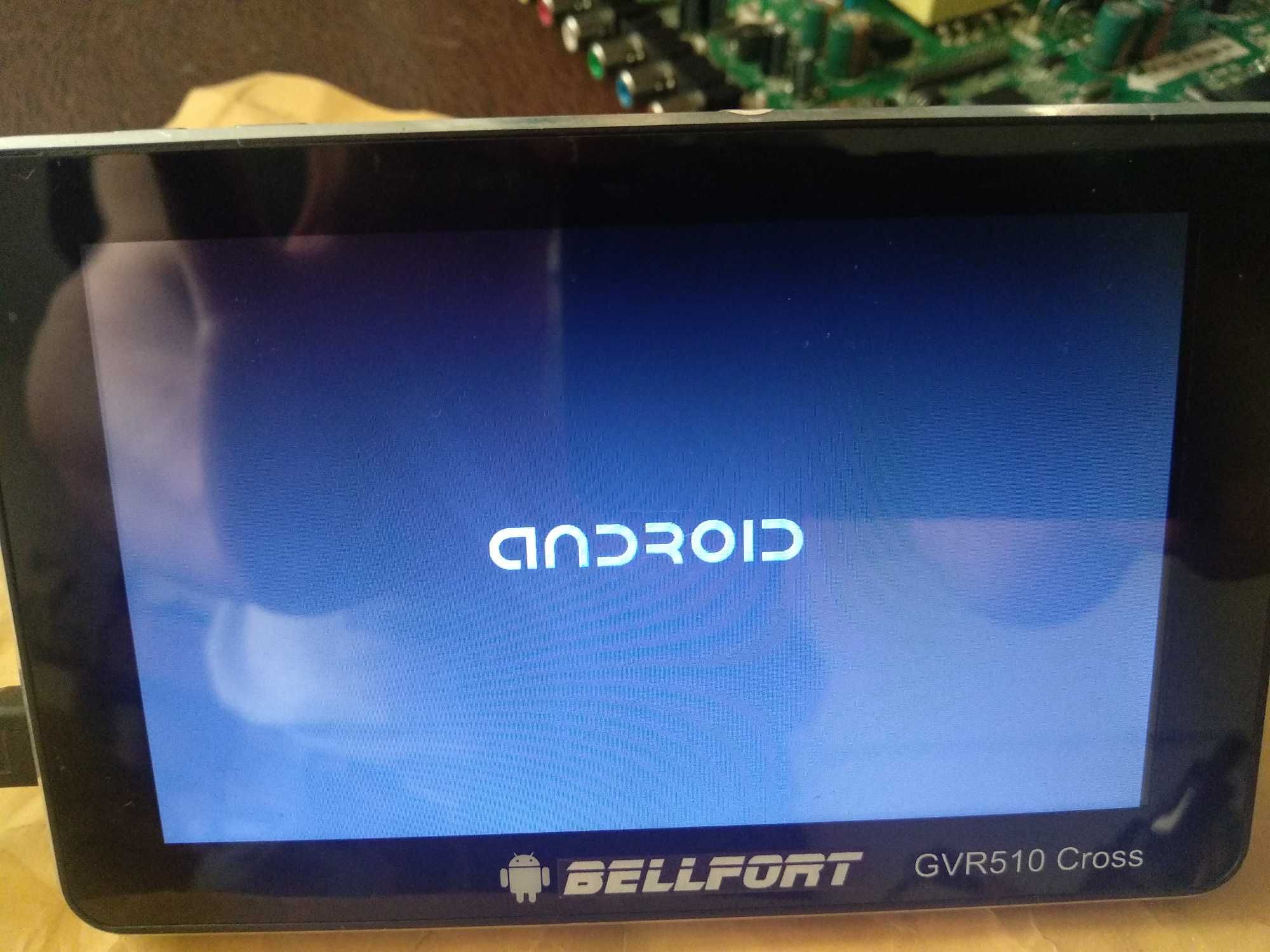 GPS навигатор+Видеорегистратор-Bellfort GVR510 Cross FHD