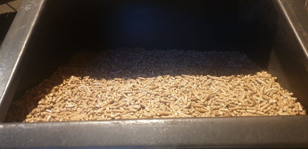 Pelet z gór TATRY wartość opałowa 18,7MJ/kg popiół 0,1% górska trocina