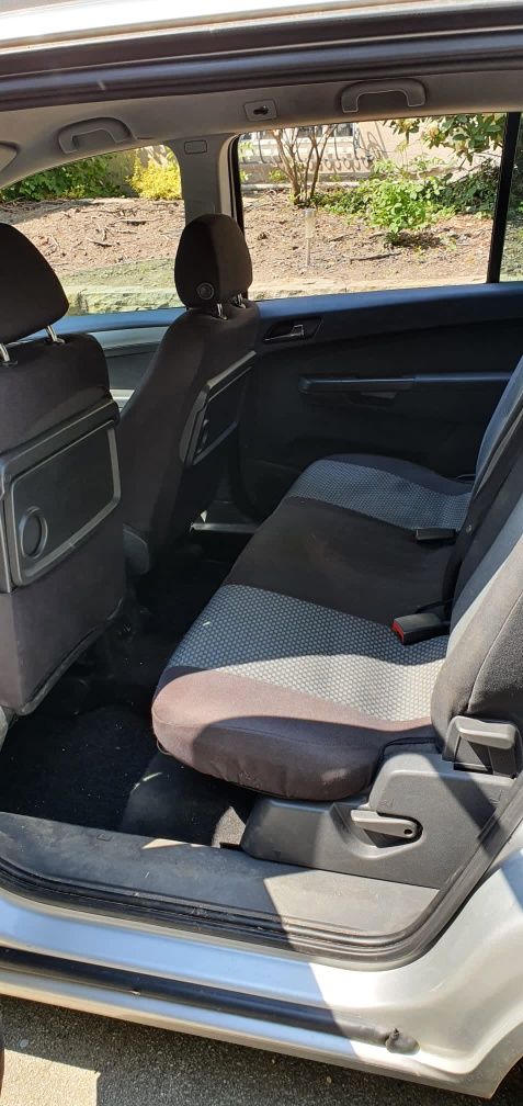 Opel Zafira B 1.6 Benzyna 7 osób Hak Okazja