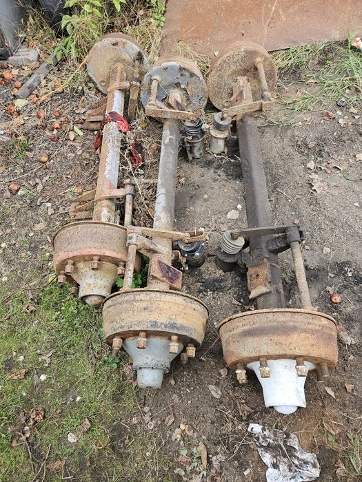 Oś ośka przyczepa rolnicza BSS Brandys