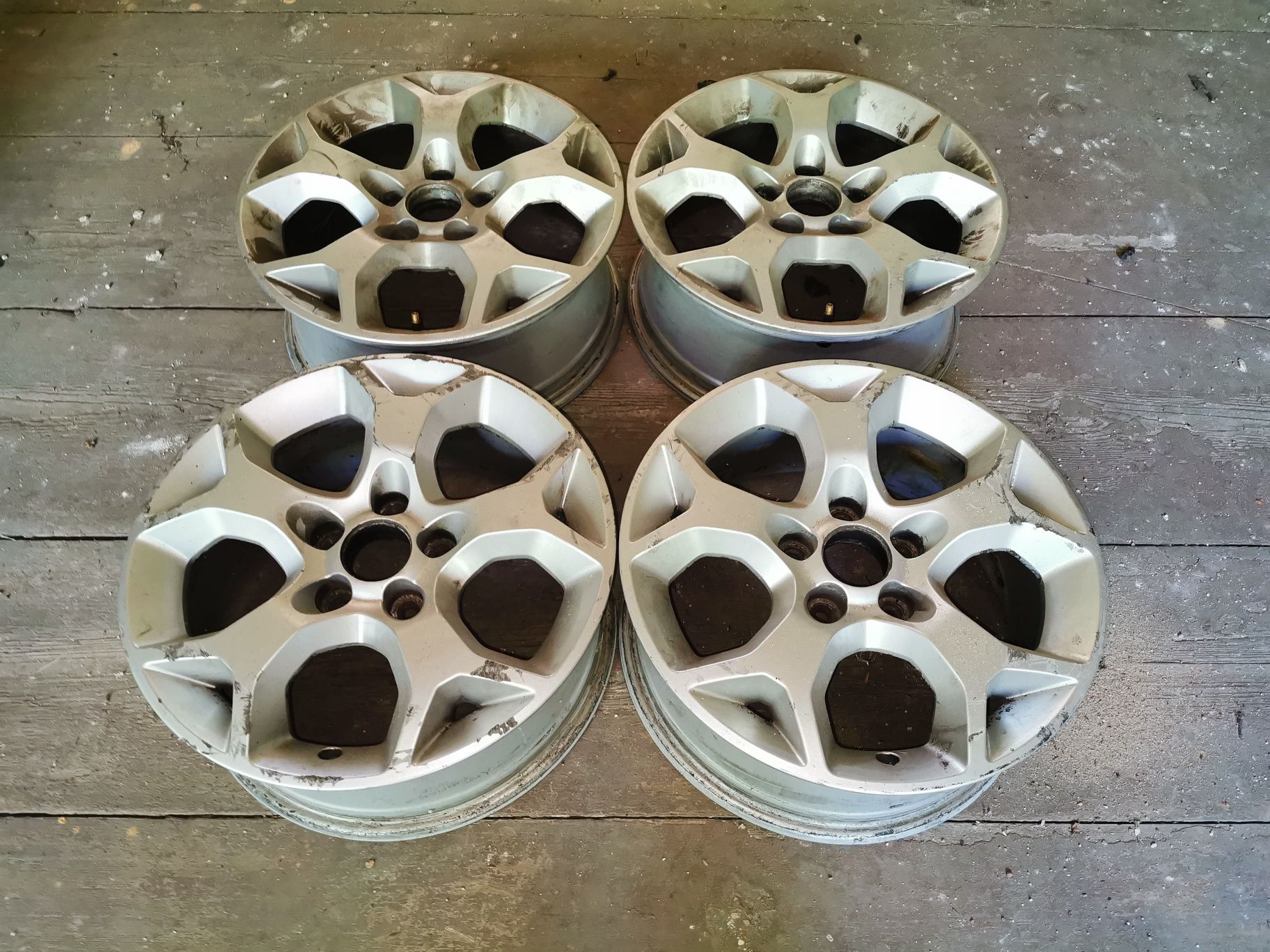 Felgi 16 5x110 ET37 Opel Vectra C GTS Astra H GTC Borbet