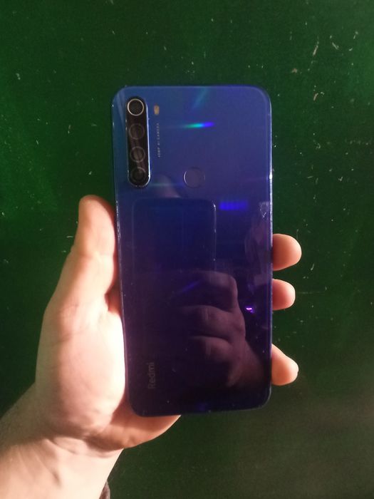 Телефон redmi not 8  Xiaomi
